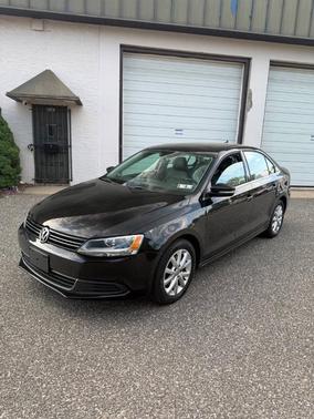 Black Uni 2013 Volkswagen Jetta SE