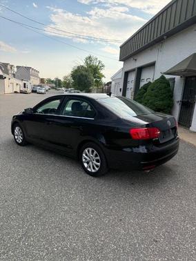 Black Uni 2013 Volkswagen Jetta SE