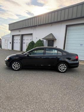 Black Uni 2013 Volkswagen Jetta SE