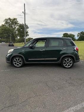 Verde Bosco Perla (Forest Green) 2014 FIAT 500L Trekking