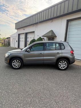 Alpine Gray 2009 Volkswagen Tiguan S