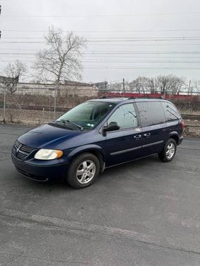 Midnight Blue Pearlcoat 2005 Dodge Caravan SXT