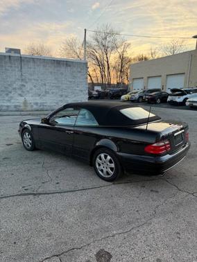 Obsidian Black Metallic 2003 Mercedes-Benz CLK-Class 320