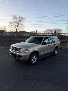 2004 Ford Explorer XLT