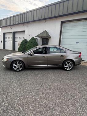 Oyster Gray Metallic 2010 Volvo S80 T6
