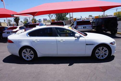 Polaris White 2017 Jaguar XF 35t Premium