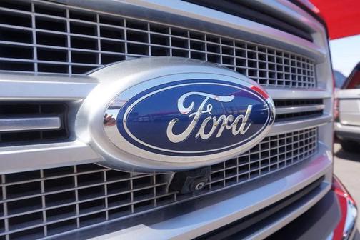 Ruby Red Metallic Tinted Clearcoat 2016 Ford F-150 Platinum