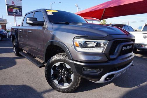 Granite Crystal Metallic Clearcoat 2019 RAM 1500 Rebel