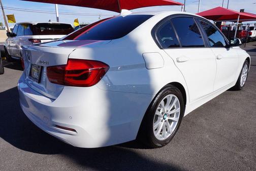Alpine White 2017 BMW 320 i