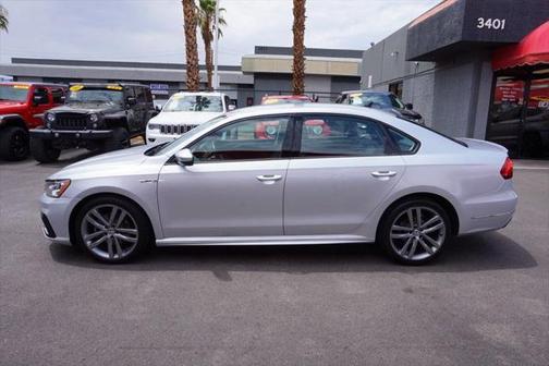 2018 Volkswagen Passat 2.0T R-Line
