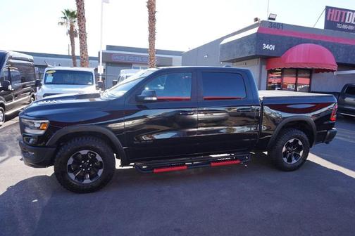 Diamond Black Crystal Pearlcoat 2019 RAM 1500 Rebel