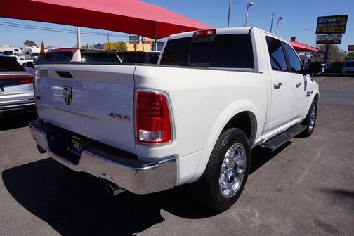 Bright White Clearcoat 2017 RAM 1500 Laramie