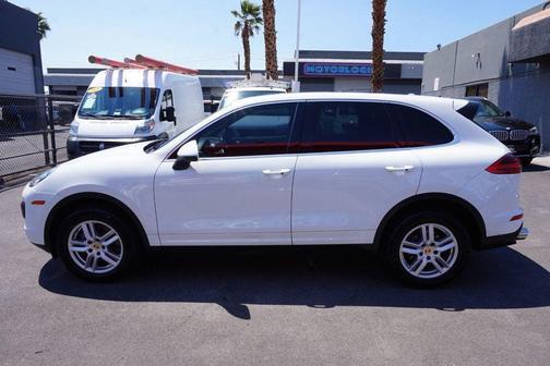 2016 Porsche Cayenne Cayenne
