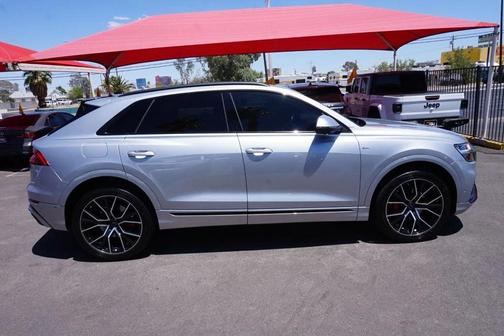 Florett Silver Metallic 2019 Audi Q8 3.0T Premium Plus