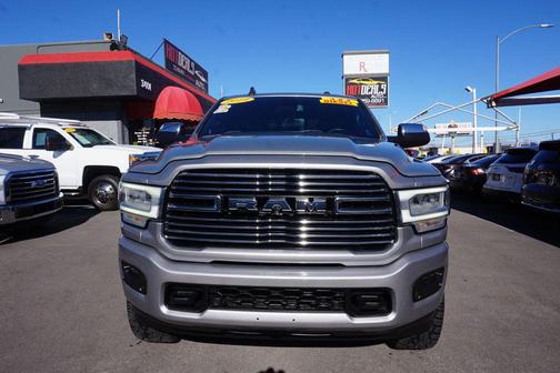 2019 RAM 2500 Laramie Crew Cab 4x4 6'4' Box