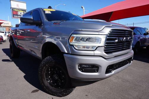 2019 RAM 2500 Laramie Crew Cab 4x4 6'4' Box