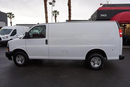 2022 Chevrolet Express 2500 RWD 2500 Regular Wheelbase WT