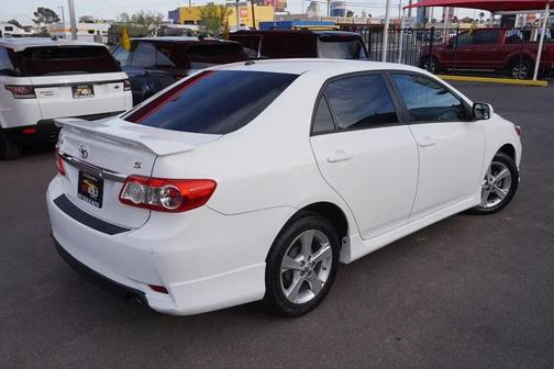2011 Toyota Corolla LE