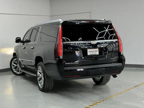 2016 Cadillac Escalade ESV Sport