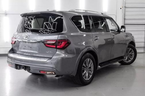 2021 INFINITI QX80 Luxe