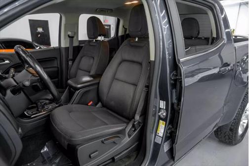 2017 GMC Canyon SLE