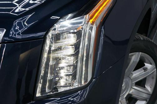 2017 Cadillac Escalade Luxury
