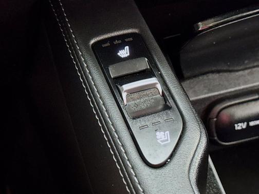 Glacial White Pearl 2024 Kia Telluride EX