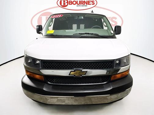2024 Chevrolet Express 2500 RWD 2500 Regular Wheelbase WT