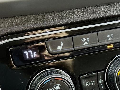 2022 Volkswagen Atlas 2.0T SE w/Technology 4MOTION