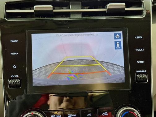 2023 Hyundai TUCSON SE