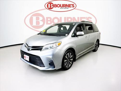 2019 Toyota Sienna LE