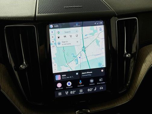 Onyx Black Metallic 2022 Volvo XC60 B5 Inscription