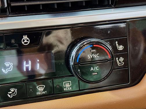 2023 Nissan Pathfinder Platinum 4WD