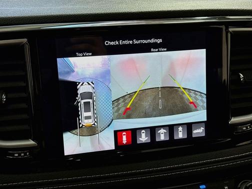 Bright White Clearcoat 2023 Chrysler Pacifica Hybrid Limited