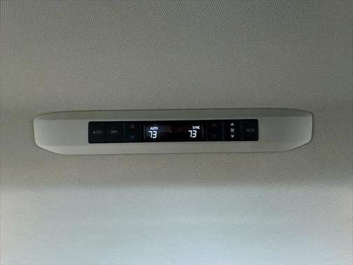 2021 Toyota Sienna XLE 8 Passenger
