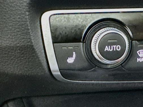 Chronos Gray Metallic 2022 Audi Q3 45 S line Premium Plus