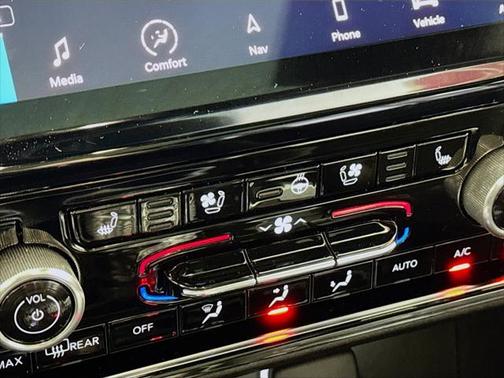 2022 Jeep Grand Cherokee 4xe Overland