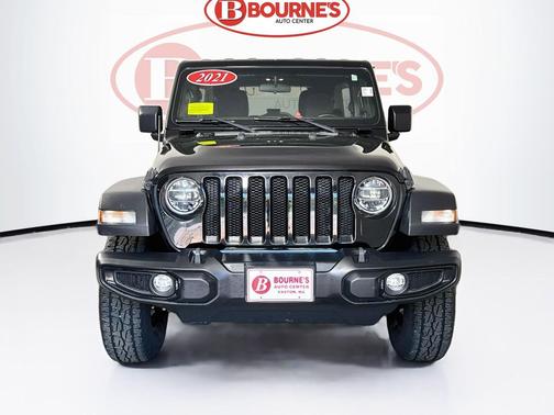 Black Clearcoat 2021 Jeep Wrangler Willys