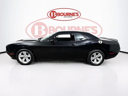 Pitch Black 2023 Dodge Challenger SXT