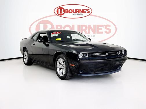 Pitch Black 2023 Dodge Challenger SXT