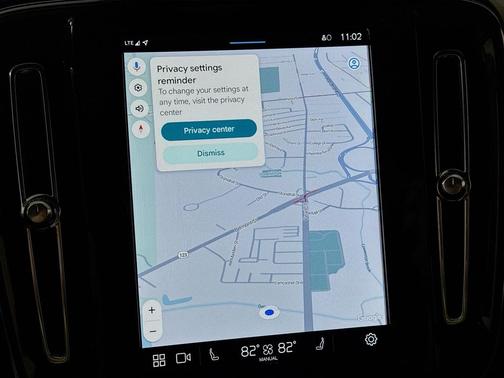 2025 Volvo XC40 B5 Core Bright Theme