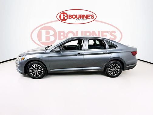 Platinum Gray Metallic 2019 Volkswagen Jetta 1.4T SE