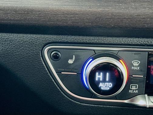 Daytona Gray Pearl Effect 2023 Audi Q5 45 S line Premium Plus