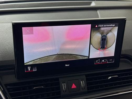 Daytona Gray Pearl Effect 2023 Audi Q5 45 S line Premium Plus