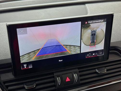 2022 Audi Q5 45 S line Premium Plus