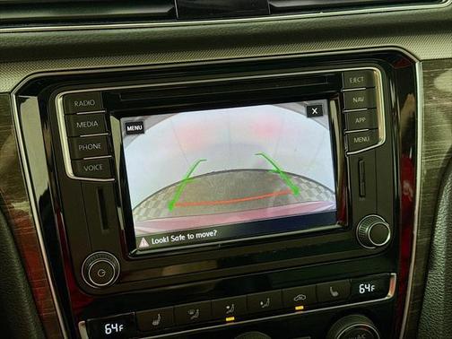 2018 Volkswagen Passat 2.0T SE