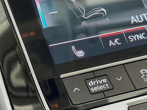 2023 Audi Q7 55 Premium Plus