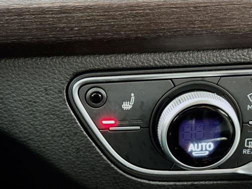 2022 Audi Q5 40 Premium