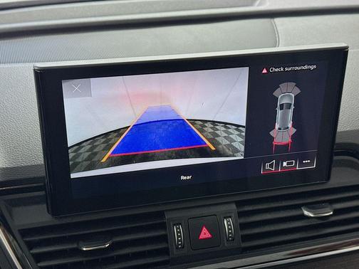 2022 Audi Q5 40 Premium