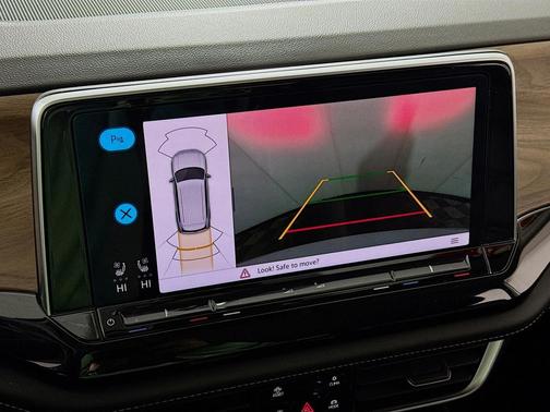 2025 Volkswagen Atlas 2.0T SE w/Technology 4MOTION